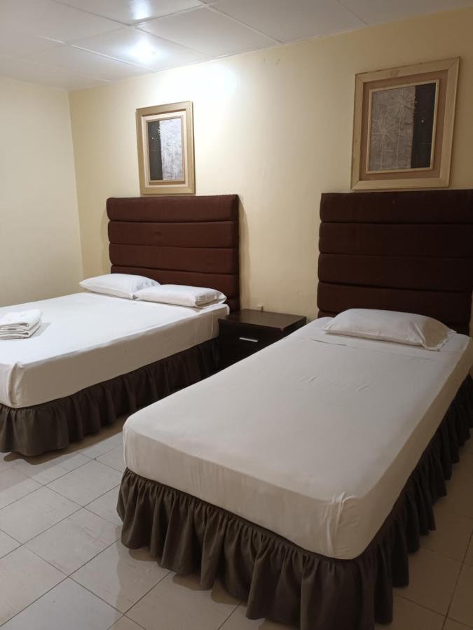 Mactan Pension House Lapu-Lapu City Buitenkant foto