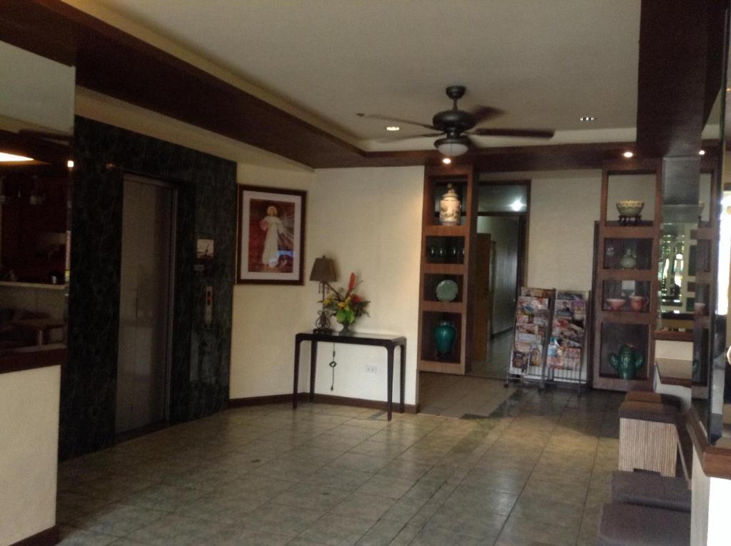 Mactan Pension House Lapu-Lapu City Buitenkant foto